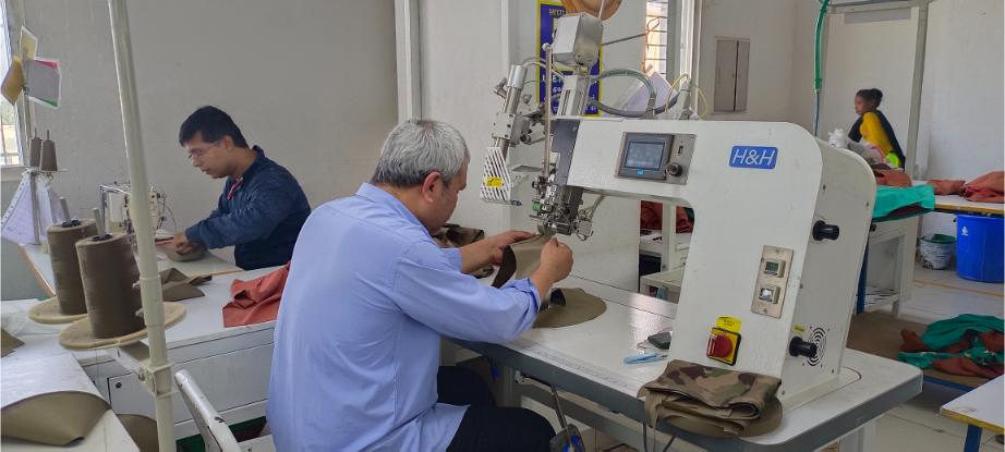 H&H seam sealing machine